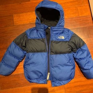 North Face jacket for boys size 4 year